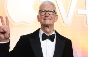 A receita da Apple aumenta 16%, para quase US$ 144 bilhões no trimestre de final de ano de 2025, na Blitz de vendas do iPhone 17, negócios de serviços atingem US$ 30 bilhões A receita da Apple aumenta 16%, para quase US$ 144 bilhões no trimestre de final de ano de 2025, na Blitz de vendas do iPhone 17, negócios de serviços atingem US$ 30 bilhões