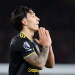 Comentários de Lisandro Martinez feitos a Paul Scholes após o clássico de Manchester.