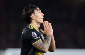 A rivalidade com Lisandro Martinez será reacendida este mês depois que seu rival na Premier League mudou de clube Comentários de Lisandro Martinez feitos a Paul Scholes após o clássico de Manchester.