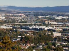 A senadora estadual da Bay Area adiciona seu nome à lista crescente de candidatos que esperam substituir Eric Swalwell A senadora estadual da Califórnia, Aisha Wahab, do Distrito 10, é fotografada em Fremont, Califórnia, no domingo, 18 de janeiro de 2026. (Jose Carlos Fajardo/Bay Area News Group)