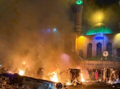 A vingança do mulá contra os “inimigos de Deus”: Centenas de manifestantes mortos no Irão enquanto o regime linha-dura luta pela sobrevivência Imagens pareciam mostrar um enorme incêndio destruindo um prédio do governo em Karaj, perto de Teerã.