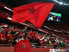 AFCON 2025: O técnico do Marrocos, Regragui, rebate as alegações dos árbitros a favor do anfitrião lightbox-info