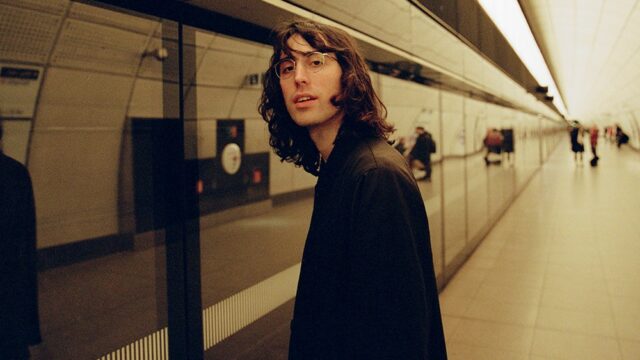 AG Cook sobre a pontuação de 'The Moment' de Charli xcx, usando músicas de 'Brat' com moderação e por que 'Mulholland Drive' foi uma 'influência muito consciente'
