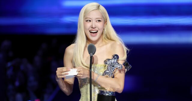 'APT' de Bruno Mars e Rosé. É um sucesso, mas o que a música significa? Letras explicadas
