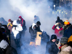 ASSISTIR: Novo vídeo mostra a luta que levou ao tiroteio mortal em Minnesota pelo agente da patrulha de fronteira ASSISTIR: Novo vídeo mostra a luta que levou ao tiroteio mortal em Minnesota pelo agente da patrulha de fronteira