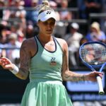 Aberto da Austrália – Vondrousova desiste do AO 2026 devido a lesão
