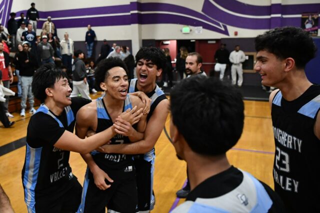 Acabamento frio: o sinal verde de Rashod Cotton Jr. de 3 pontos eleva Dougherty Valley além de Amador Valley
