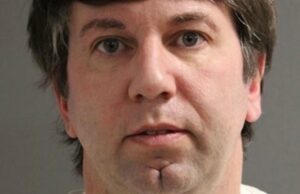 Adam Beckerink, homem de Illinois, é formalmente acusado do assassinato da esposa em 2024 Meses depois, homem de Ohio acusado de assassinato de esposa