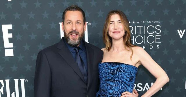 Chegada no tapete vermelho de Odessa Azion 2026 Critics Choice Awards