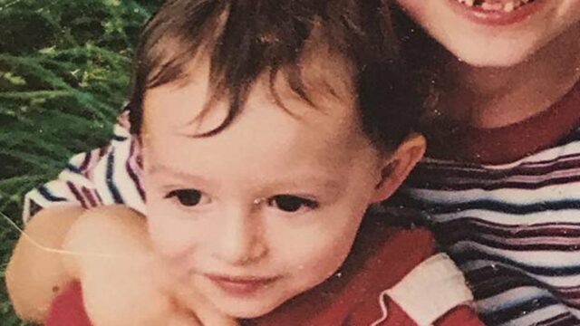 Adivinhe em quem esse garoto de macacão se transformou!
