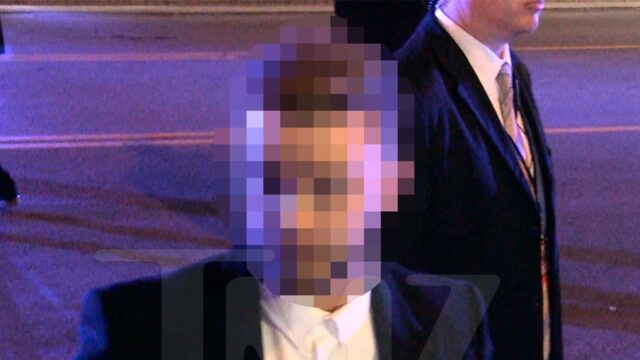 Adivinhe quem é essa estrela vestida! 012726_justin_timberlake_guess_who_kal