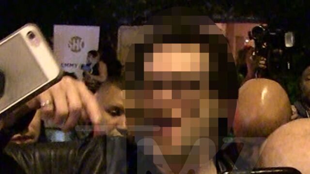 011226_jim_carrey_guess_who_kal