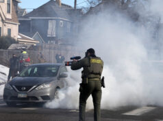 Agentes do ICE fazem mais prisões enquanto Minnesota processa Trump Agentes do ICE fazem mais prisões enquanto Minnesota processa Trump