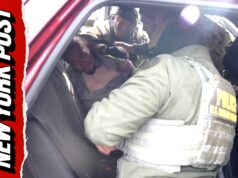 Agentes do ICE são presos em Minneapolis dias após tiroteio fatal Agentes do ICE são presos em Minneapolis dias após tiroteio fatal