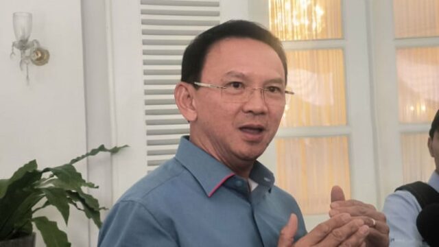 Ahok apoia a comédia stand up de Pandji Pragiwaksono, apesar dos prós e contras
