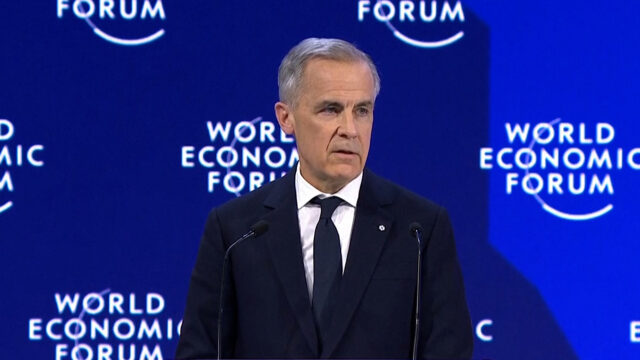 Aliados dos EUA se unem contra as ameaças de Trump de assumir o controle da Groenlândia em Davos
