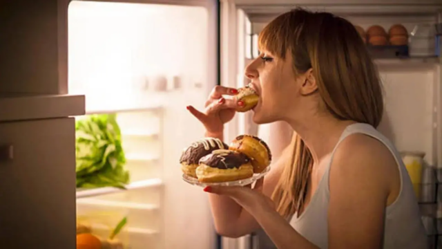 Alimentos processados ​​com conservantes podem aumentar o risco de câncer: Estudo
