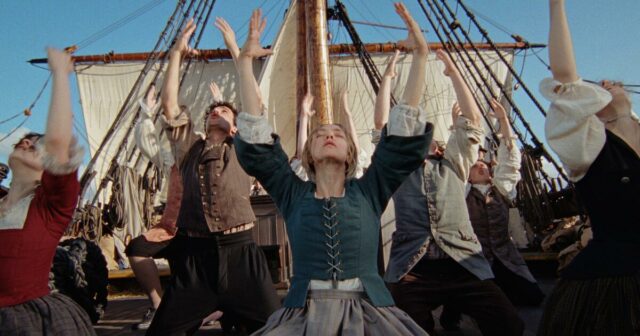 Amanda Seyfried se joga de corpo e alma em ‘O Testamento de Ann Lee’
