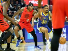 Análise instantânea dos Warriors: De’Anthony Melton continua marcando lágrimas na goleada sobre os Blazers Brandin Podziemski (2), do Golden State Warriors, acerta um chute na frente de Rayan Rupert (21), do Portland Trail Blazers, no primeiro quarto de um jogo da NBA no Chase Center, em San Francisco, Califórnia, na terça-feira, 13 de janeiro de 2026. (Ray Chavez/Bay Area News Group)