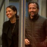 Andrew Shue e Marilee Fiebig dizendo aos amigos que querem se casar