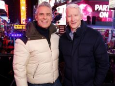Andy Cohen e Anderson Cooper detalham textos de Ryan Seacrest na véspera de Ano Novo Os momentos mais engraçados da véspera de ano novo na televisão de Andy Cohen e Anderson Cooper
