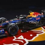 Antes da nova era da F1 2026, a Red Bull Racing mostra a pintura RB22 e o primeiro motor interno em Detroit