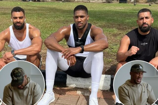 Anthony Joshua luta contra as lágrimas falando sobre amigos mortos Anthony Joshua e seus dois amigos, Sina Ghami e Latif Ayodele, posando após um treino.