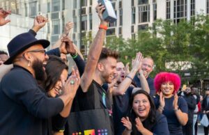 Apple revela que tem 2,5 bilhões de dispositivos ativos em todo o mundo Apple revela que tem 2,5 bilhões de dispositivos ativos em todo o mundo