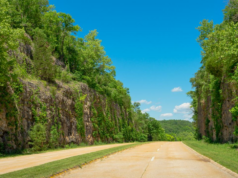 Aqui estão 5 razões pelas quais você precisa embarcar em uma viagem pelo Missouri Aqui estão 5 razões pelas quais você precisa embarcar em uma viagem pelo Missouri