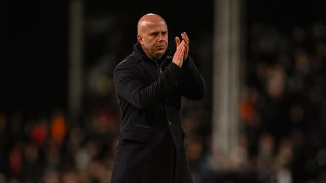 Arne Slot reagiu fortemente depois que o Liverpool empatou com o Arsenal em 0 a 0, o nome de Conor Bradley foi destacado
