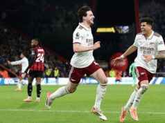 Arsenal sobrevive ao susto do Bournemouth, enquanto o Aston Villa se recupera na corrida pelo título Ollie Watkins, do Aston Villa, marca o segundo gol de seu time durante a partida da Premier League entre Aston Villa e Nottingham Forest