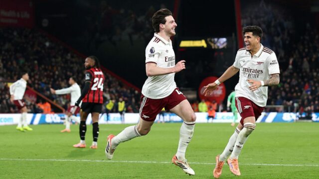 Ollie Watkins, do Aston Villa, marca o segundo gol de seu time durante a partida da Premier League entre Aston Villa e Nottingham Forest