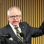 Artigos de Tim Walz sobre ameaça de impeachment: o que sabemos