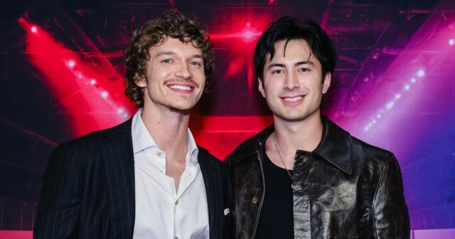 As estrelas de 'Heated Rivalry' Connor Storrie e Hudson Williams serão os portadores da tocha olímpica
