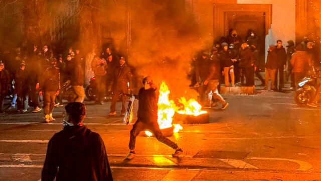 As minorias étnicas do Irão podem ser a chave para o destino do regime à medida que os protestos continuam
