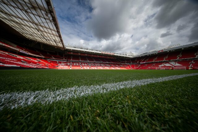 As ofertas de transferência confirmadas do Manchester United para janeiro As ofertas de transferência confirmadas do Manchester United para janeiro de 2026 incluem três recalls de empréstimos