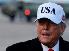 As perguntas que Trump deve fazer antes de atacar o Irão Iranianos se reúnem enquanto bloqueiam uma rua durante um protesto em Teerã, Irã, em 9 de janeiro de 2026. - MAHSA/Middle East Images/AFP/Getty Images