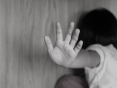 Assediando um menino de 11 anos em Kalideres, o método deste comerciante de Takoyaki deixa as pessoas chocadas Assediando um menino de 11 anos em Kalideres, o método deste comerciante de Takoyaki deixa as pessoas chocadas