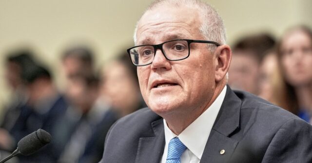 O ex-primeiro-ministro australiano Scott Morrison testemunha durante uma audiência do Comitê Seleto da Câmara sobre a China no Capitólio, quarta-feira, 23 de julho de 2025, em Washington. (Foto AP/Mariam Zuhaib)