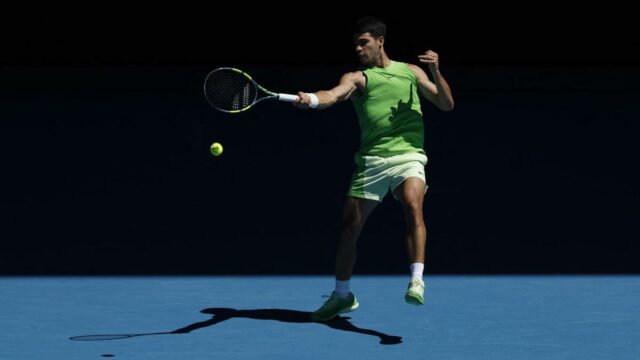 Australian Open 2026: Alcaraz passa no teste de Hanfmann para chegar à terceira eliminatória
