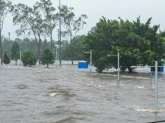 Australianos atingidos por golpe de US$ 3,5 bilhões O ciclone Alfred atingiu Queensland e Nova Gales do Sul no início deste ano e causou danos significativos. Ciclones semelhantes poderão atingir a Austrália nos próximos meses de verão.