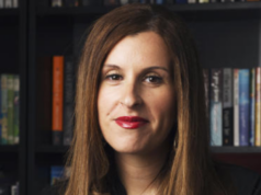 Autor inicia processo de difamação contra primeiro-ministro da África do Sul A autora palestina Randa Abdel-Fattah.