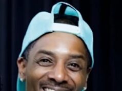 BLM critica oficial do ICE fora de serviço que atirou e matou um homem negro que, segundo os ativistas, estava ‘apenas disparando seu rifle para o alto para comemorar o Ano Novo’ Keith Porter Jr, 43, foi morto a tiros por um oficial do ICE fora de serviço na véspera de Ano Novo depois de disparar uma arma de assalto para o ar para 'celebrar o Ano Novo'