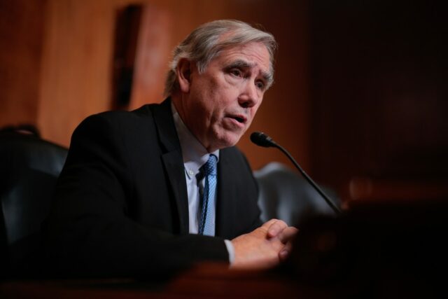 Barabak: O Senado está uma bagunça. Jeff Merkley quer consertar isso por dentro.
