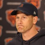 Bears sofrem lesão no final da temporada para titular na vitória nos playoffs contra Packers