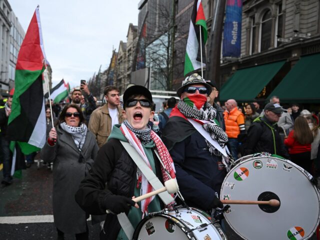 Belfast se mobiliza pelos grevistas de fome na Palestina enquanto Belfast se mobiliza pelos grevistas de fome na Palestina enquanto as memórias de 1981 retornam
