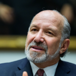 Breitbart News está organizando um evento político com o secretário de comércio Howard Lutnick