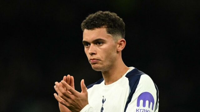 Brennan Johnson se junta ao Crystal Palace em transferência recorde Brennan Johnson se junta ao Crystal Palace em transferência recorde do clube do Tottenham
