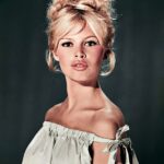 Ícone do cinema francês Brigitte Bardot morreu de câncer, revelou seu marido