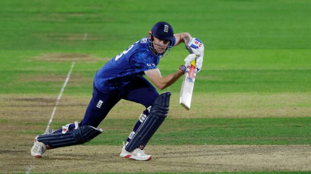 Brook, da Inglaterra, pede desculpas pela briga com segurança de boate durante turnê pela Nova Zelândia no ano passado
